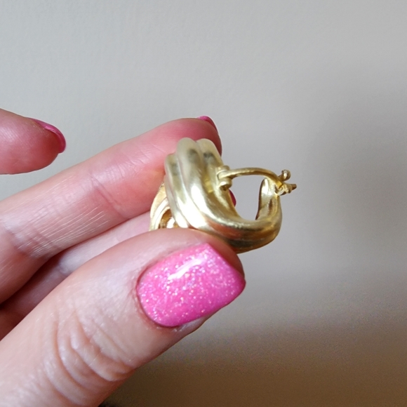 YUHAN WANG Gold Hair Earrings - Picture 7 of 8